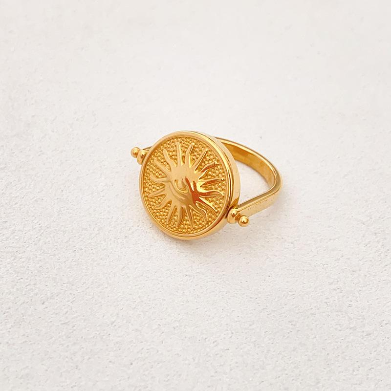 Rings - 指輪 ファッション 復古 太陽 月 星 モチーフ ダブルフェイス 浮き彫り 回転式 丸型 ゴールド カラー 軽量 高級感 女性用 食指用 普段使い かわいい シンプル ジュエリー アクセサリー 日常 ギフト 華奢 デザイン ユニセックス