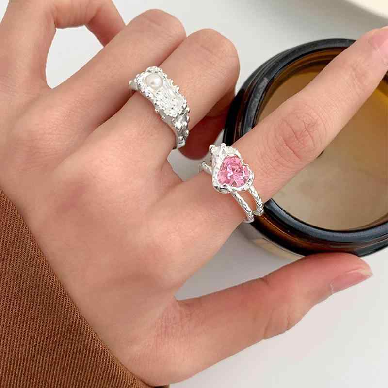 Other - 指輪 女性用 フレンチ 復古 気質 高級感 ファッション 百搭 小众 指輪 褶皱 デザイン 粉钻 装飾 真珠 組み合わせ リング 軽量 シルバー 加工 ゴールド 加工 ピンク 系 ブラウン 系 ベージュ 系 普段使い 通勤用 デート用 カジュアル スタイ