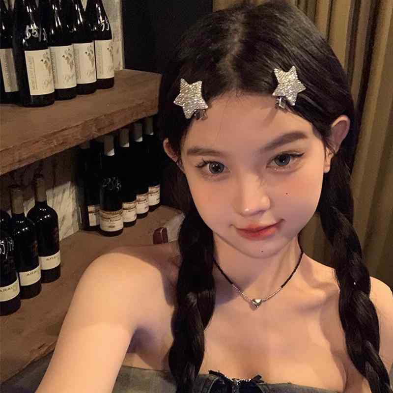 Valletta, Pattin - ヘアアクセサリー 女性用 デニム ヤ2K かわいい 星モチーフ 水晶 デコレーション 額用 髪留め クリップ バング固定 ダックビル型 軽量 普段使い 春夏 ピンク系 シルバー