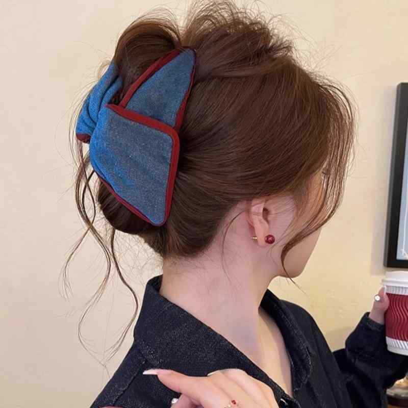 Valletta, Pattin - ヘアクリップ 女性用 韓国 復古 切り替え デニム トライアングル シャーク ピン 後頭部 ヘアアクセサリー かわいい 普段使い 軽量 伸縮性 ブラック ピンク系 アイボリー 春夏 秋冬