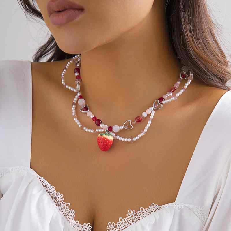 White - ネックレス 女性用 ファッション かわいい クール 甘め 草莓 モチーフ 吊り下げ 偽珠 串珠 鎖骨チェーン アクセサリー シルバー ゴールド 細身 ロングチェーン デイリー コーデ 軽量 シンプル デザイン ビーズ 装飾 トレンド アクセント