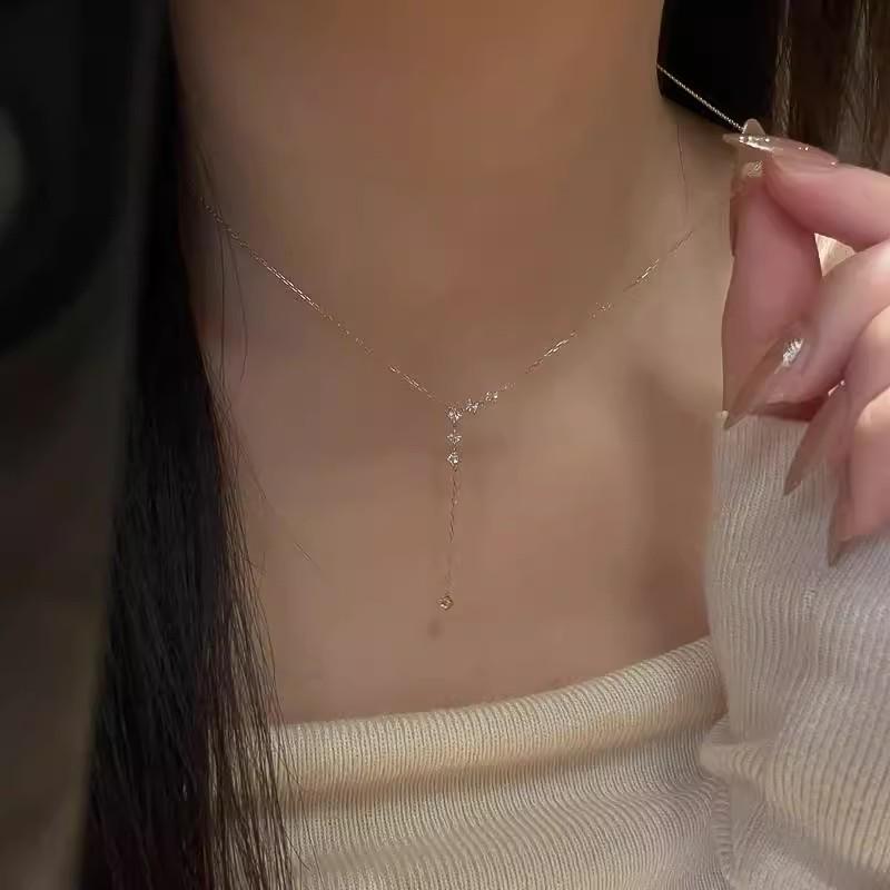 SWAROVSKI - ネックレス 韓系 クール クリア Y字 ジルコニア チェーン シンプル 洗練 細やか 輝き 鎖骨 気質 マルチユース 極細 チェーン シルバー アクセサリー スタイリッシュ ジュエリー レイヤード コーディネート 軽量 デザイン