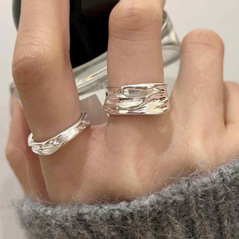 戒指 - 指輪 女性用 開口 シルバー アクセサリー 波状 スタイリッシュ 甘め クール ヒップホップ 食指用 リング 重ね付け 対応 S925 素材 凹凸 テクスチャ