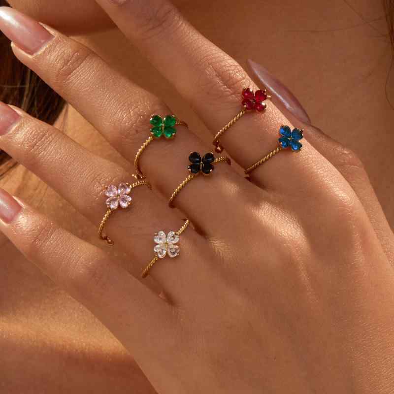 Rakuten - 指輪 女性用 クローバー オープン ステンレス 軽量 高級感 ファッション アクセサリー シルバー シンプル 普段使い キラキラ ラッキー ジュエリー