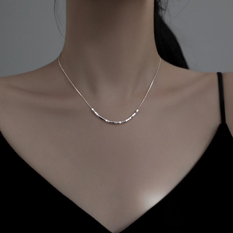 Necklaces, Pendants - ネックレス 女性用 軽量 夏 925純銀 立方体 チェーン ロックボーン シンプル デザイン アクセサリー シルバー ジュエリー コスチュームジュエリー ファッション かわいい 繊細 モダン アクセント