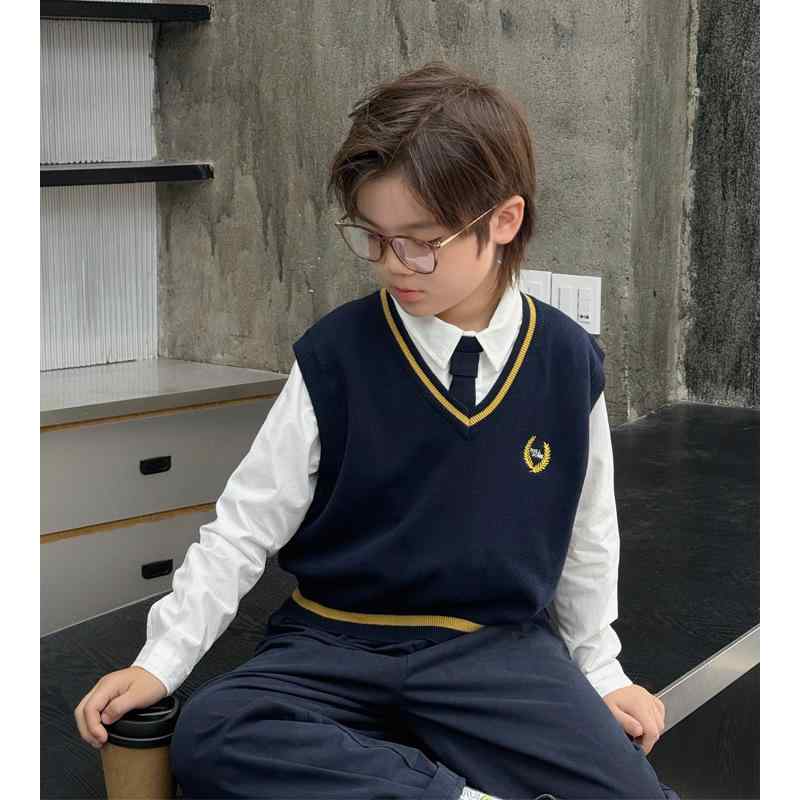 男の子 子供服 秋冬 礼服 ベスト シャツ 長ズボン ニット カーディガン 学院 毛織り 長袖 フォーマル セット ブラウン系 グレー 暖か素材 伸縮性 普段使い 秋 冬 通学