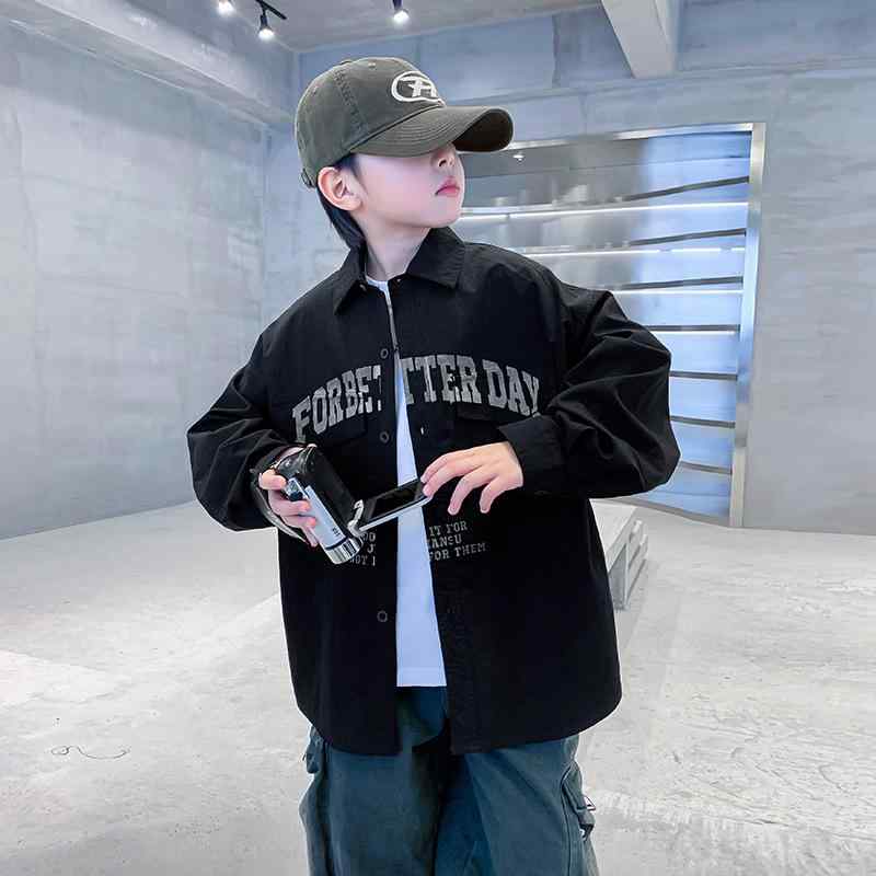 男の子 長袖 シャツ トップス 秋冬 秋服 工装 痞帅 カジュアル 綿素材 伸縮性 通学用 普段使い 軽量 男児服 子供服 男孩 秋季 長袖シャツ クールスタイル 再生繊維 切り替え ビッグシルエット ブラック グレー系