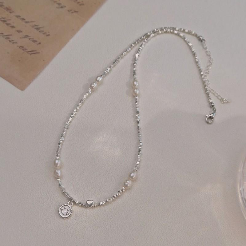 Pearl White - レディース ネックレス 軽量 高級感 珍珠 ハート シルバー アクセサリー かわいい 鎖骨チェーン 普段使い 華奢 デザイン 女性用 ジュエリー 細身 シンプル シルバーアクセ かわいいハートモチーフ 軽やか 日常使い