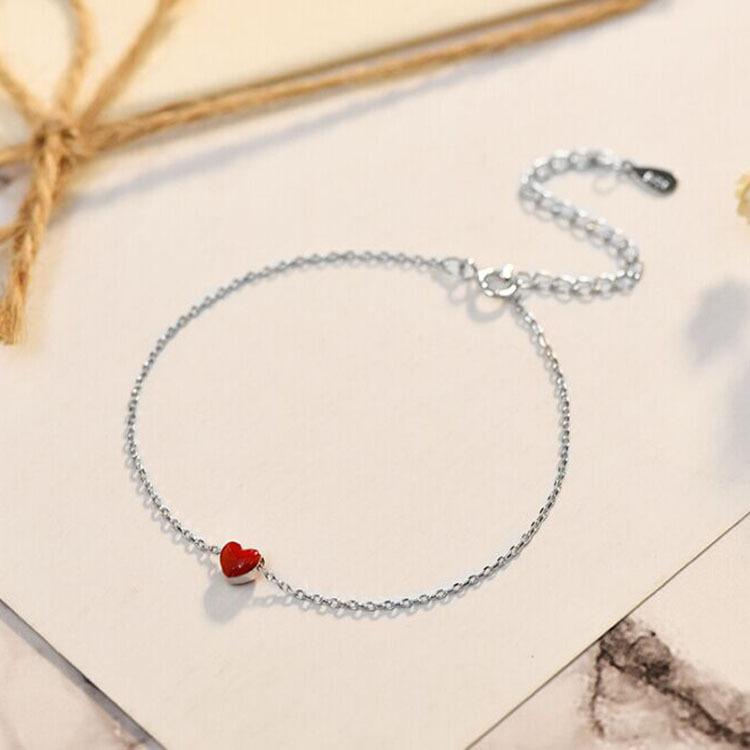 Rakuten - 手链 女性用 シルバー 925 純銀 ハート かわいい アクセサリー ブレスレット 手首 装飾品 甘め スタイル 手元 ジュエリー シンプル デザイン 軽量 輝き 日常使い ギフト ラブリー モチーフ