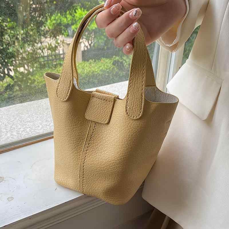 女性用 バッグ ショルダーバッグ 手提げバッグ ハンドバッグ トートバッグ ミニバッグ ソフトレザー ライチ革 合い 韓国スタイル ファッション かわいい 秋冬 普段使い 軽量 通勤 外出 切り替え 斜めがけ ハンドル付き コンパクト 収納