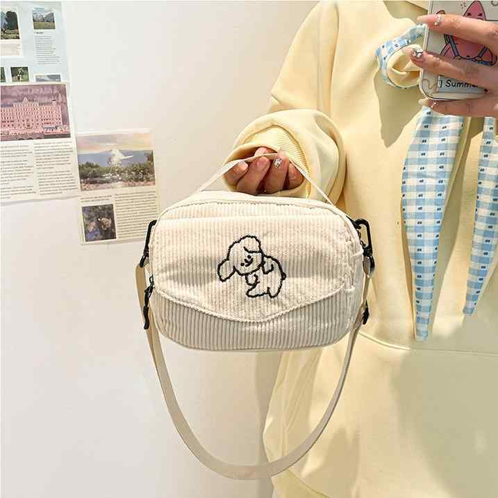 カジュアル ショルダーバッグ 女性用 学生向け コーデュロイ シングルショルダー 原宿 キャンバス 少女 布 トートバッグ 多用途 普段使い 軽量 斜めがけ 肩掛け 秋冬 ベーシック スタイル アイボリー ブラック
