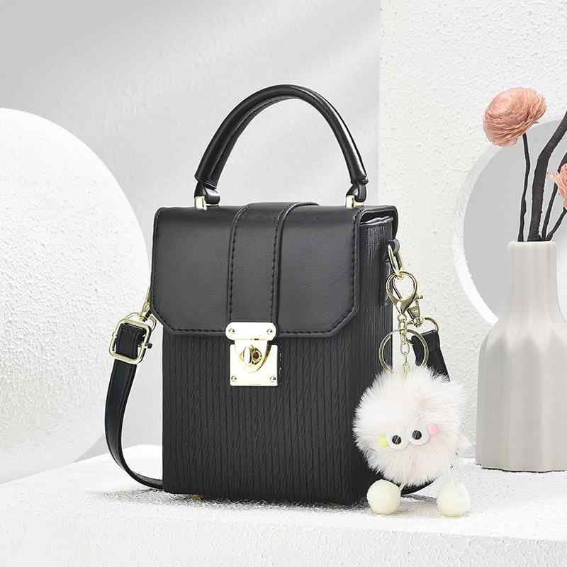 VANESSA BRUNO - バッグ 女性用 ミニショルダーバッグ 方形 スマホ収納 毛绒 ハンギングチャーム シンプル シングルショルダー 斜め掛け ファッション 軽量 通勤 普段使い 秋冬 ブラック ピンク系 ベージュ 合成皮革 ゆったり 体型カバー プラスサイズ 着痩せ