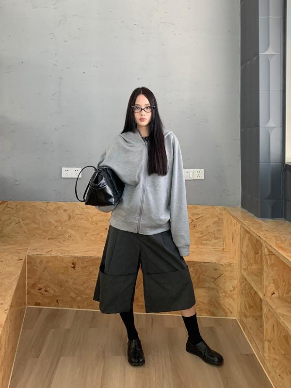 パーカー レディース ゆったり トップス 長袖 フーディー スウェット ジップアップ 前開き アウター 羽織り 大きいサイズ 体型カバー 着痩せ 細見え お腹周りカバー 二の腕カバー アメリカン カジュアル ストリート系 無地 シンプル 秋冬 暖かい 重