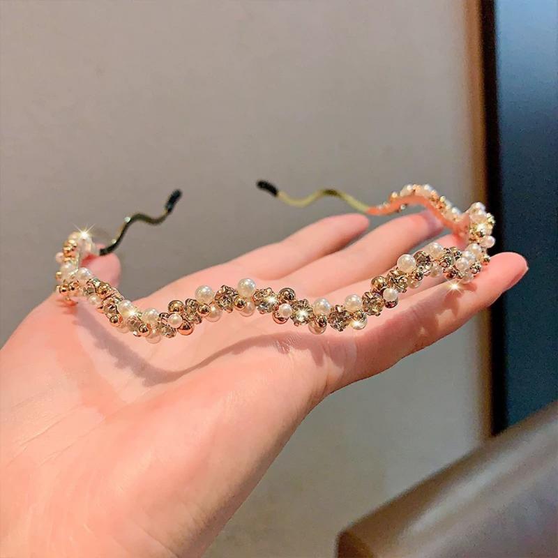 カチューシャ レディース ヘアアクセサリー パール ビジュー 波打つ ウェーブ デザ...