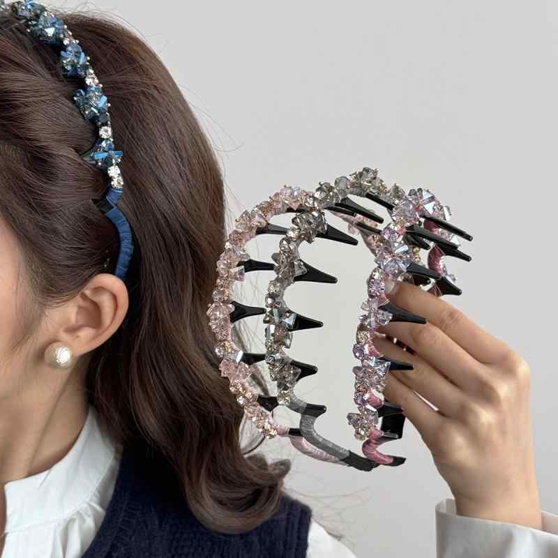 カチューシャ レディース ヘアアクセサリー 髪飾り ビジュー付き ラインストーン クリスタル キラキラ 華やか 高級感 かわいい 上品 レトロ ヴィンテージ おしゃれ 細め ヘアバンド 髪留め ヘアアレンジ 簡単 まとめ髪 普段使い デイリー 通勤 オ
