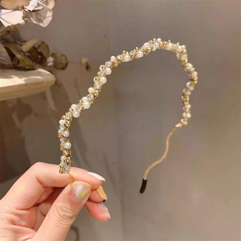 カチューシャ レディース ヘアアクセサリー パール 波打つデザイン ラインストーン...
