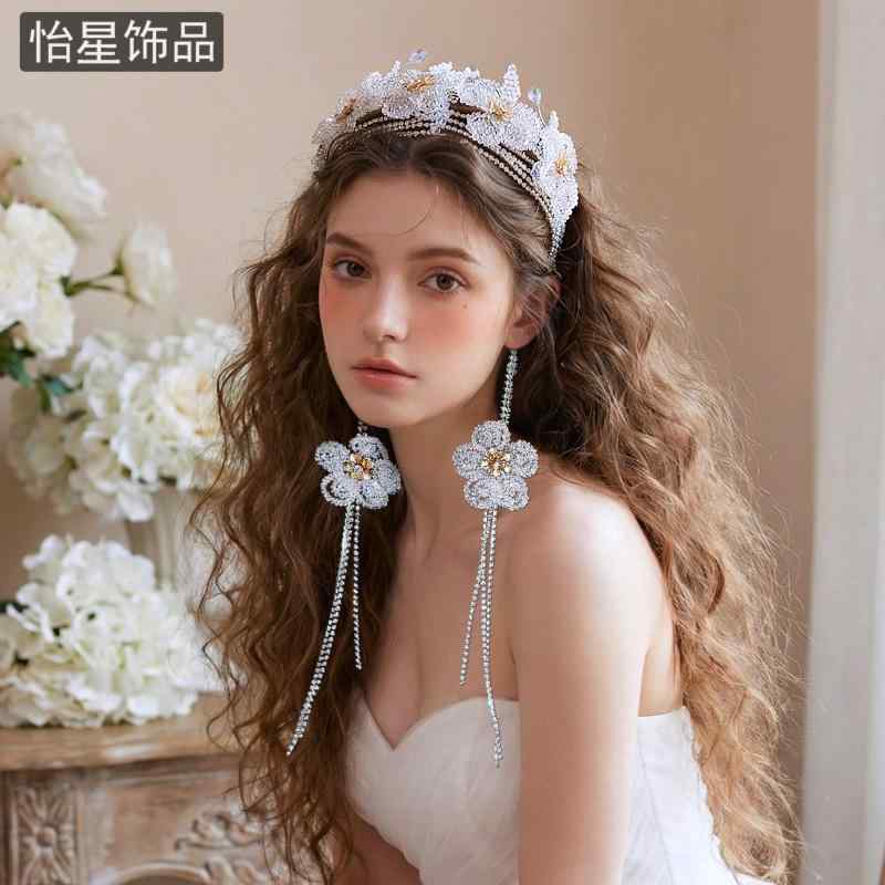 ヘアアクセサリー レディース カチューシャ 編み込み 花モチーフ 水晶 ビジュー フ...