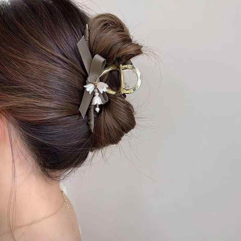 ヘアクリップ レディース 大きめ 髪留め バンスクリップ ヒナギク 花...