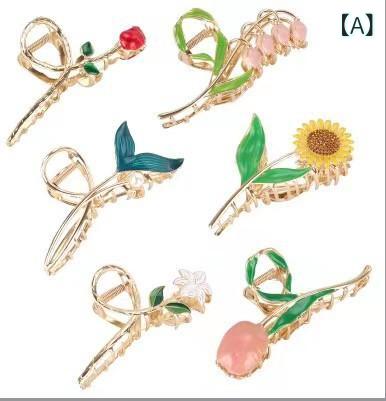 リバーパディのヘアクリップ レディース 花柄 髪留め 髪飾り バンスクリップ ヒマワリ デイジー レトロ調 ヘアアクセサリー 華やか 上品 高級感 髪まとめ髪 ヘアアレンジ 留め具 ハーフアップ 普段使い お出かけ ヘアスタイリング 髪留め 浴衣 着物 和装 花飾り｜アングル2