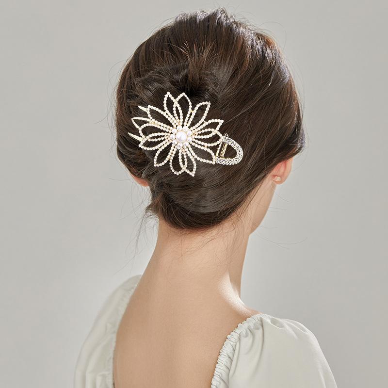 ヘアクリップ レディース バンスクリップ 花 フラワー 髪留め 髪飾り まとめ髪 ヘ...