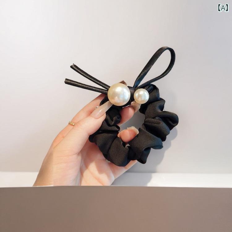 リバーパディのヘアゴム レディース シュシュ サテン調 リボン パール付き フレンチレトロ 髪飾り ヘッドアクセサリー ヘアアクセサリー 上品 エレガント おしゃれ 大人かわいい 髪留め 髪束ね 通勤用 普段使い デイリーユース パーティー用 ヘアアレンジ 発表会 ま｜アングル2