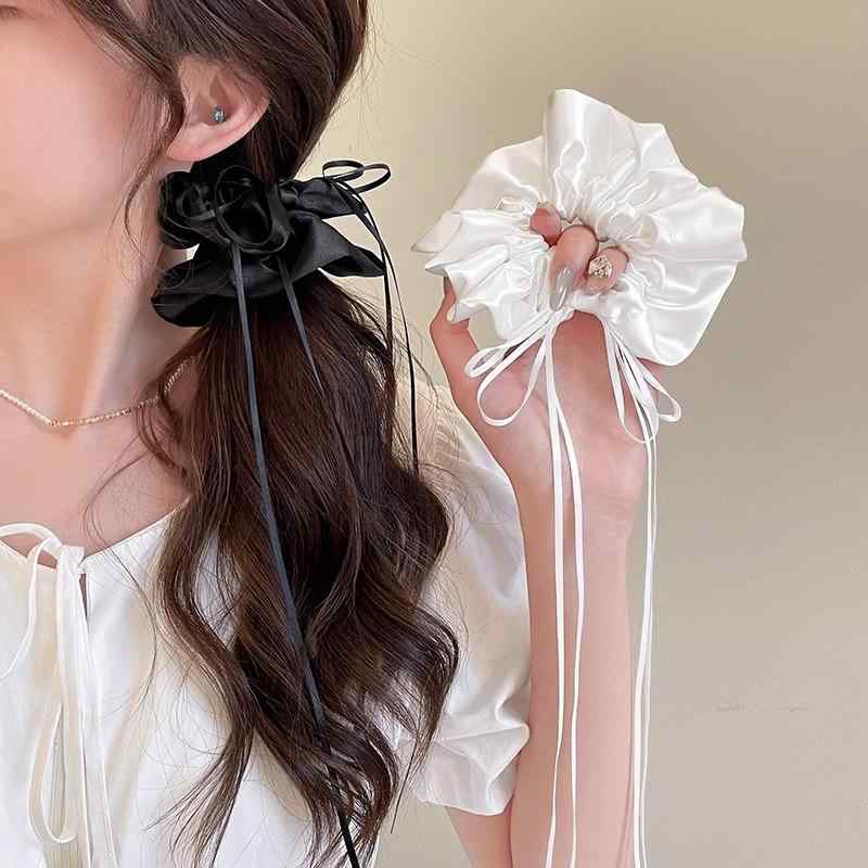 ヘアアクセサリー レディース リボン サテン シュシュ 髪飾り ヘアゴム バレエ 髪留め 髪ゴム 光沢感 高級感 上品 エレガント 大人かわいい ビッグリボン ロングリボン ポニーテール アレンジ まとめ髪 結び目 ヘアアレンジ おしゃれ 普段使い フ