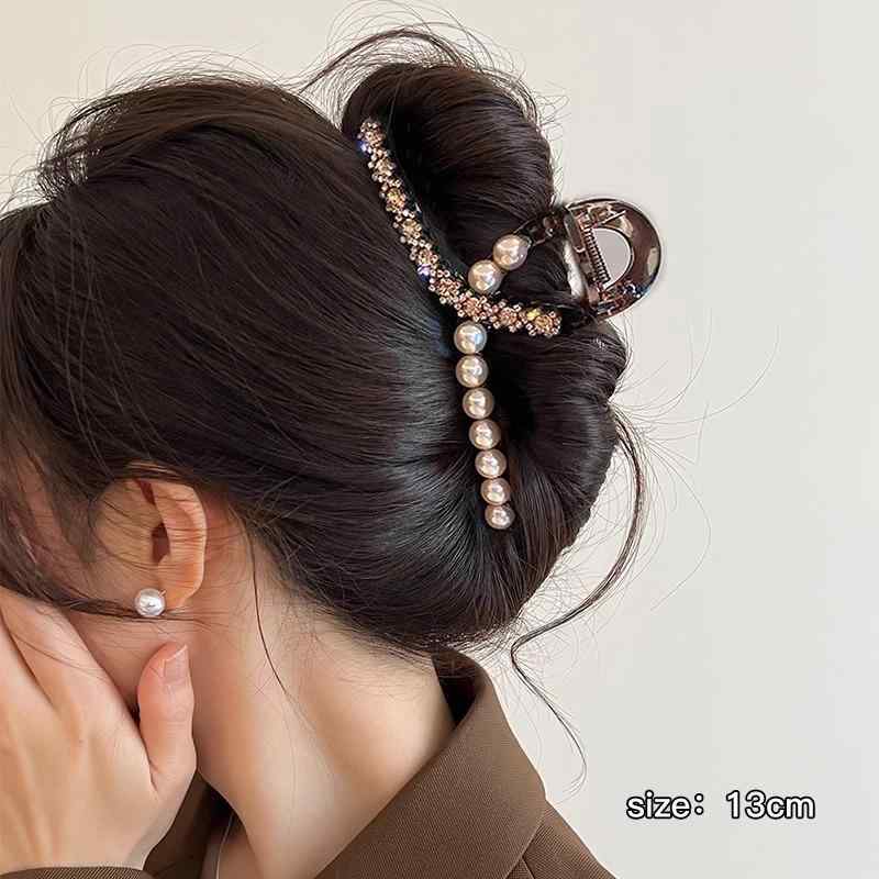 ヘアクリップ レディース バンスクリップ 髪留め 髪飾り 後頭部用 大きめ 大号 高級感 おしゃれ 上品 大人かわいい レトロ ヴィンテージ クラシック アンティーク調 ヘアアクセサリー まとめ髪 ヘアアレンジ 髪留め 挟むだけ 簡単装着 安定感 丈夫 金