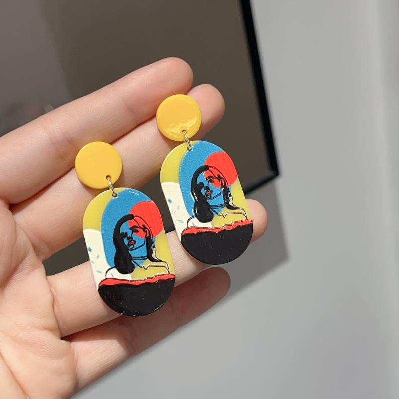 ピアス レディース おしゃれ かわいい アクリル フルーツ 果物 桃色 ピーチ もも モチーフ 少女感 韓国 カラフル ポップ カジュアル インスタ映え アクセサリー 耳飾り 揺れるタイプ 存在感 デイリーユース 日常使い お出かけ用 軽量 透