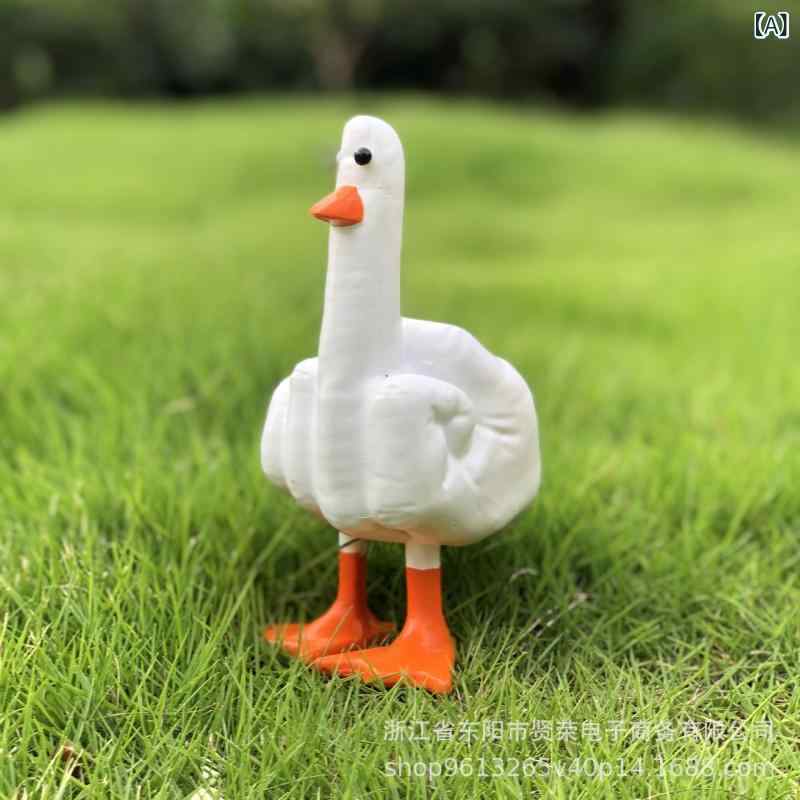 置物 レディース ダック 中指 アヒル 樹脂 工芸品 卓上 デコレーション 面白い ユーモア グッズ 雑貨 玄関 リビング オフィス デスク オブジェ インテリア ギフト 贈り物 アート リアル 立体感 雰囲気 おしゃれ かわいい 個性的 クール かっこい riverpaddy-11665683 リバーパディ サンプル画像2