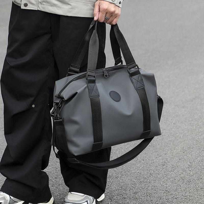 商品番号: nj3001容量: 36-55L材料: 布機能: 通気性のある,超軽い,耐摩耗,拡張する,収納可能対象性別: ユニセックス/メンズ レディースの両方が利用可能裏地の質感: ポリエステルパターン: 詳細を見るスタイル: 都会的なシンプルさ注目要素: ミシン糸色: 52t【黒厚生地】,52t [グレーの厚手生地],52t【赤の厚手生地】,52t【青厚生地】認可プライベートブランドが: いいえ発売年と季節: 2024年夏適用可能シナリオ: レジャー旅行ストリート: キャンバスバッグ.ナイロン布バッグ.PUレディースバッグ都会的なシンプルさ: レディースバッグ.ショルダーバッグ.クロスボディバッグ国境を越えた: サドルバッグ.トラベルバッグ.収納バッグ