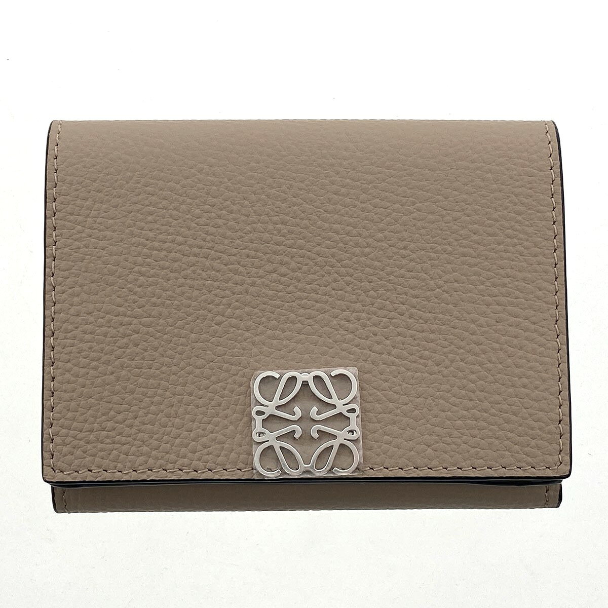 Rakuten - LOEWE ロエベ アナグラム トライフォールド ウォレット 財布 三つ折り財布 C821TR2X16 レザー サンド ベージュ シルバー金具 レディース【中古】