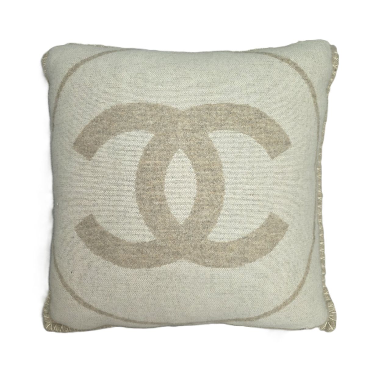 CHANEL シャネル CC ココマーク ダブルフェイス サークルロゴ カシミヤ×ウール クッション 枕 ピロー インテリア ウール カシミヤ ベージュ アイボリー レディース【中古】 riz1048-10080389 PAWNSHOP RiZ サンプル画像2
