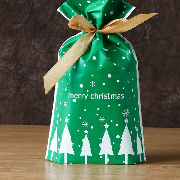 50枚セット 袋 ギフトバッグ 巾着袋 リボン付き お菓子袋 可愛い 贈り物 サンタ クリスマス クリスマスラッピング袋 ラッピング 包装袋 防水袋 クリスマス トナカイ クマ クリスマスツリー 23*34*6cm ビニールバッグ ポーチ 送料無料 グリーン 赤
