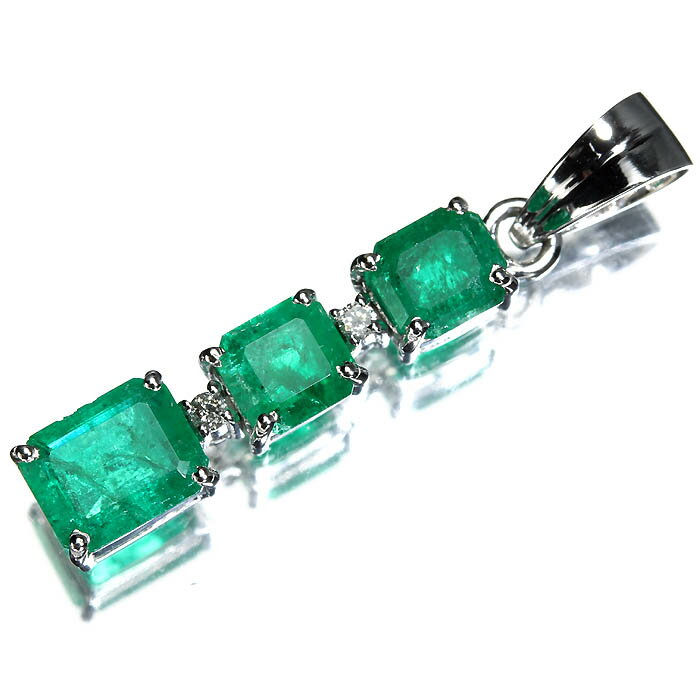 Rakuten - ≪Emerald≫ 天然エメラルド 大粒 3石 総計2.4ct! 上質ダイヤモンド K18WG 超高級ペンダントヘッド ダイヤ ネックレス ジュエリー