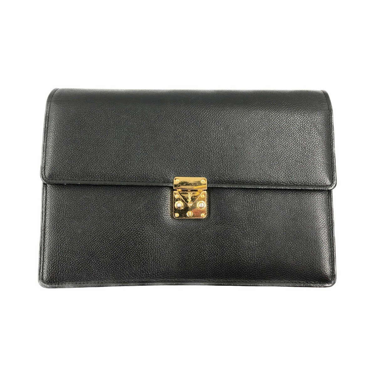 【商品名】中古 Yves Saint Laurent イブサンローラン クラッチバッグ セカンドバッグ ブラック Bランク ◆こちらの商品は「なんでもリサイクル ビッグバン函館花園店 」からの出品です。 【メーカー】Yves Saint Laurent/イブサンローラン 【対象】ユニセックス 【素材】レザー 【カラー】ブラック 【サイズ】W約25.5cm x H約9cm x D約7.5cm 【外ポケット】 オープンポケット x 1 【内ポケット】 ファスナーポケット x 1、オープンポケット x 1、ペンホルダー x 2 【付属品】なし 【ランク】Bランク　通常使用による傷や汚れが見受けられる中古品 【店舗内商品コード】1016003017791 【使用予定配送業者】佐川急便 または 日本郵便　80サイズ　※お客様による配送方法の指定は承っておりません。 【こちらの商品は店頭や他ネットショップでも販売を行なっておりますので、売切れの場合は、ご購入をキャンセルさせていただく場合がございます。】 【備考/コメント】 使用感があり、キズやスレがあります。 内側に汚れが見受けられます。 金具部分に小傷やメッキ剥げがあります。 ■状態等は画像をご確認・ご参照下さい。 ■こちらの商品はお客様から買取させていただいた商品であり、人の手を経た商品です。 ■弊社（株式会社オカモトRMC）を装った偽装サイトにご注意ください■ 弊社（株式会社オカモトRMC）の商品画像や文章を無断盗用した『偽装サイト』を確認しておりますが、当店とは一切関係がございませんのでご注意ください。 表示中のWEBページのURLをご確認ください。（弊社からの出品は下記サイトのみとなります。） ■楽天市場　・https://www.rakuten.co.jp/　・https://item.rakuten.co.jp/●●● ■ヤフオク！　　■デジマート　■amazon ■なんでもリサイクルビッグバン　公式オンラインストア 【偽装サイトの特徴】 ・オンラインストアのURLが上記以外のもの。 ・弊社の販売価格より、安価で販売されている。 ・銀行振込先名義が個人や外国人名である。 ・事業者の住所の記載はあるが、場所を調べてみるとおかしい。 （弊社は北海道帯広市に所在しており、北海道内の各店舗より商品発送致します。）