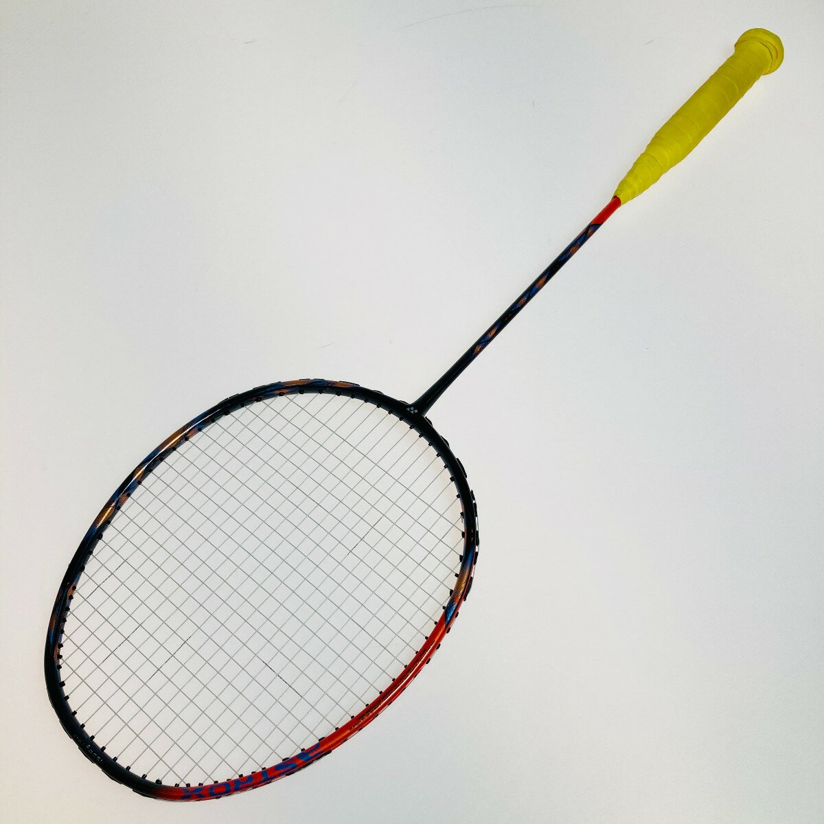 ◎◎【中古】YONEX ヨネックス ASTROX 77 PRO アストロクス 77プロ 4U5 バドミントンラケット 416 Cランク