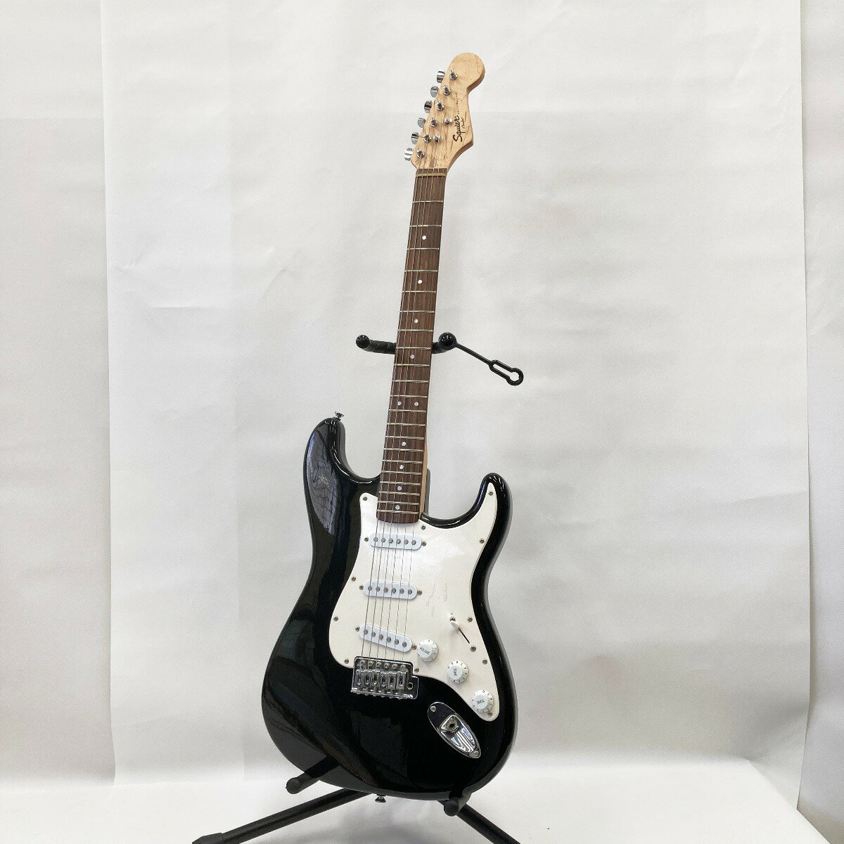 〇〇【中古】Squier スクワイヤー BULLET STRAT ストラトキャスター エレキギター Bランク