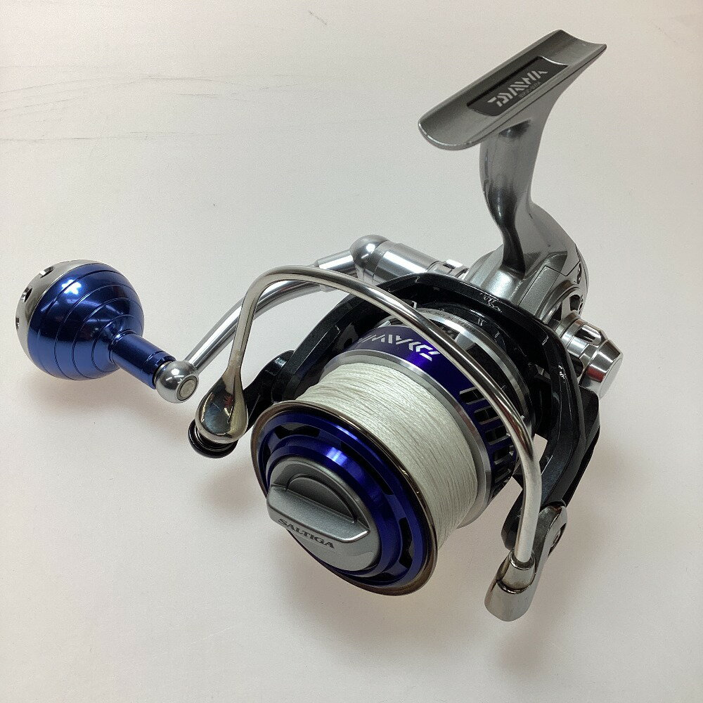 §§【中古】DAIWA ダイワ 釣り用品 リール スピニングリール 程度A 10ソルティガ 4500H 059525 Aランク