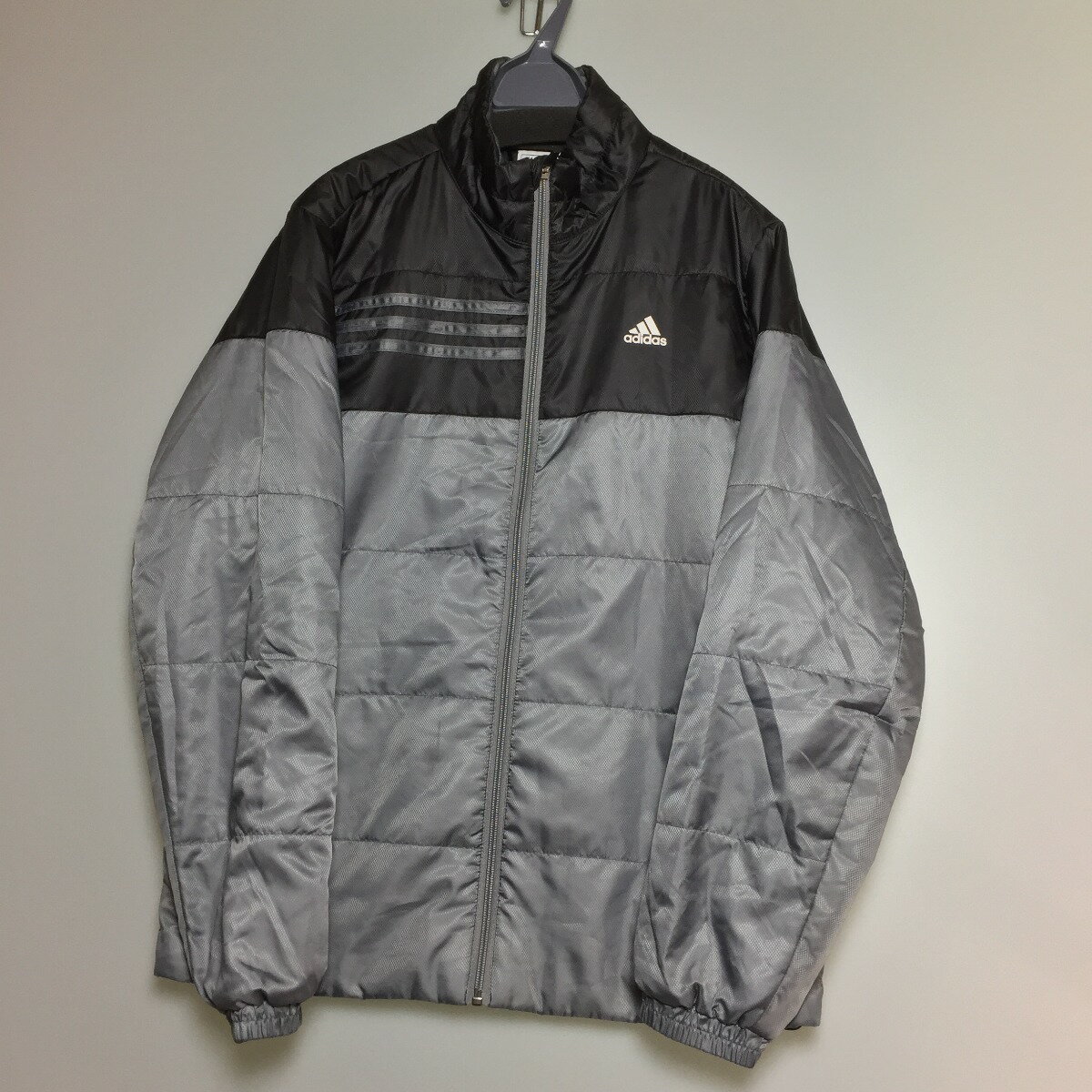 ◎◎【中古】adidas アディダス ウィンドブレーカー 上下　防寒着　美品　 グレー Aランク