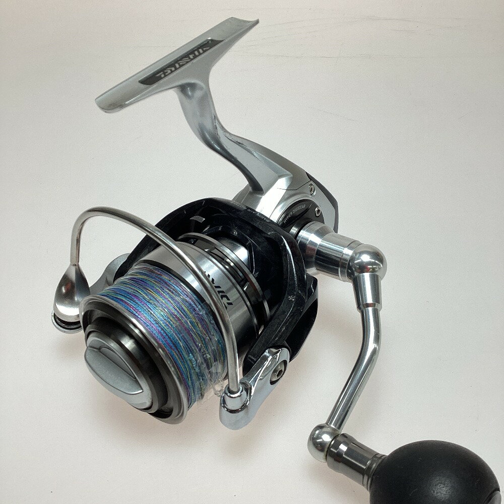 §§【中古】DAIWA ダイワ 釣り用品 リール スピニングリール キズ有 程度B 12キャタリナ 4000 059413 Bランク