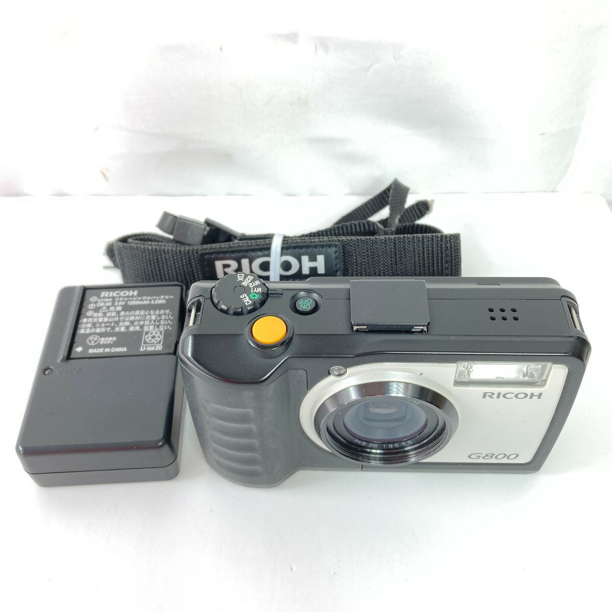 ＊＊【中古】RICOH リコー コンパクトデジタルカメラ 1600万画素 バッテリ1個・充電器付属 (1) G800 Bランク