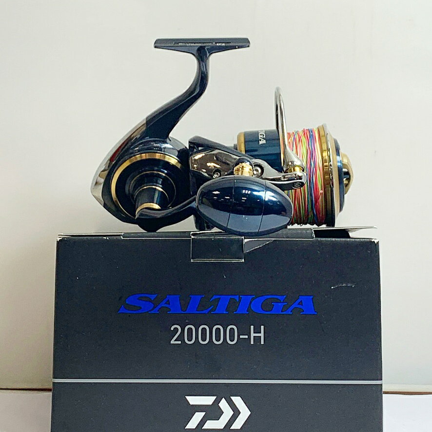 ★★【中古】DAIWA ダイワ 20 ソルティガ 20000-H　スピニングリール　替えスプール、ポーチ、箱付 309516 Bランク