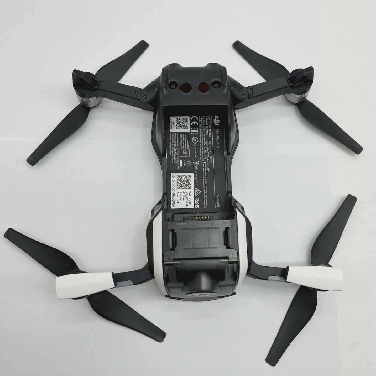 ◆◆【中古】DJI Mavic Air U11X マビックエアー ドローン バッテリーセット ホワイト/ブラック Bランク