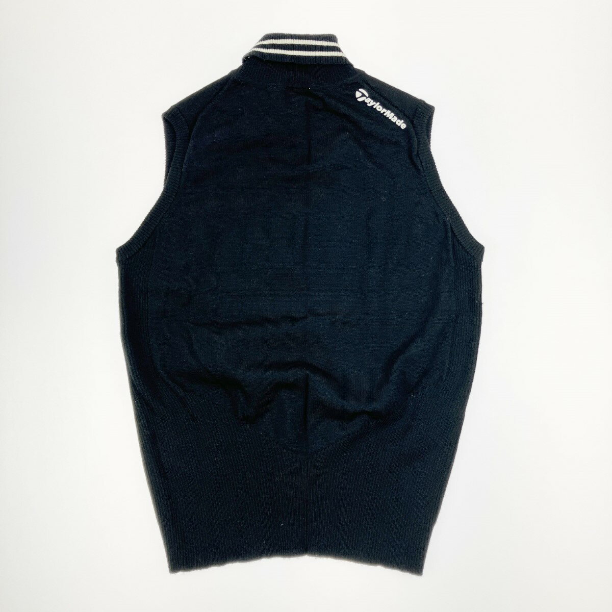 ▽▽【中古】TaylorMade テーラーメイド レディース ゴルフウェア ノースリーブ タートルネック ウール ベスト M ブラック Bランク