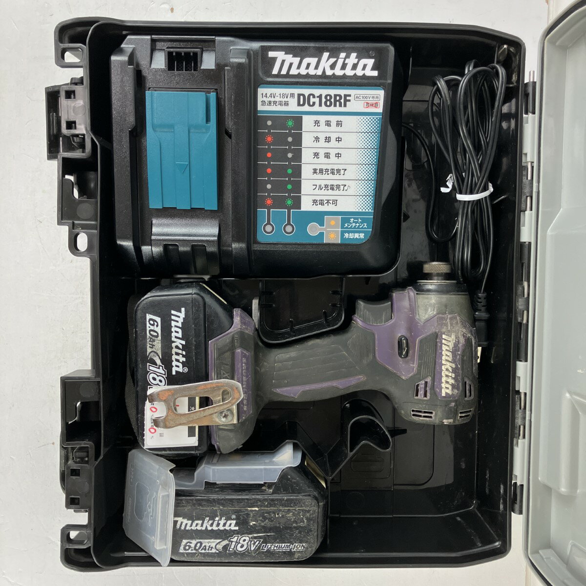 ЗЗ【中古】MAKITA マキタ 18v インパクトドライバ バッテリーx2 充電器 ケース付 TD173D パープル Cランク