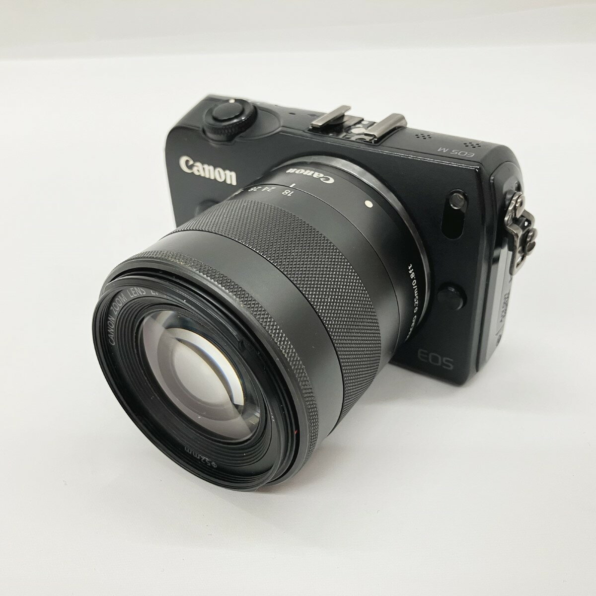 〇〇【中古】CANON キャノン EOS M ミラーレス一眼カメラ レンズ付 DS126391 Bランク