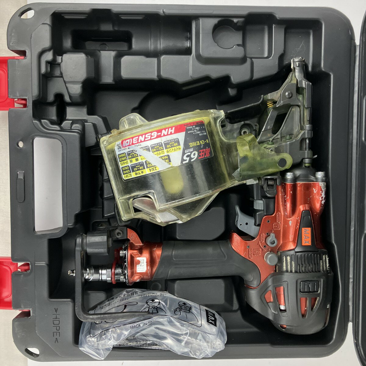 【中古】MAX マックス 65mm 高圧 エア釘打ち機 ケース付 HN-65N3(D) レッド Cランク