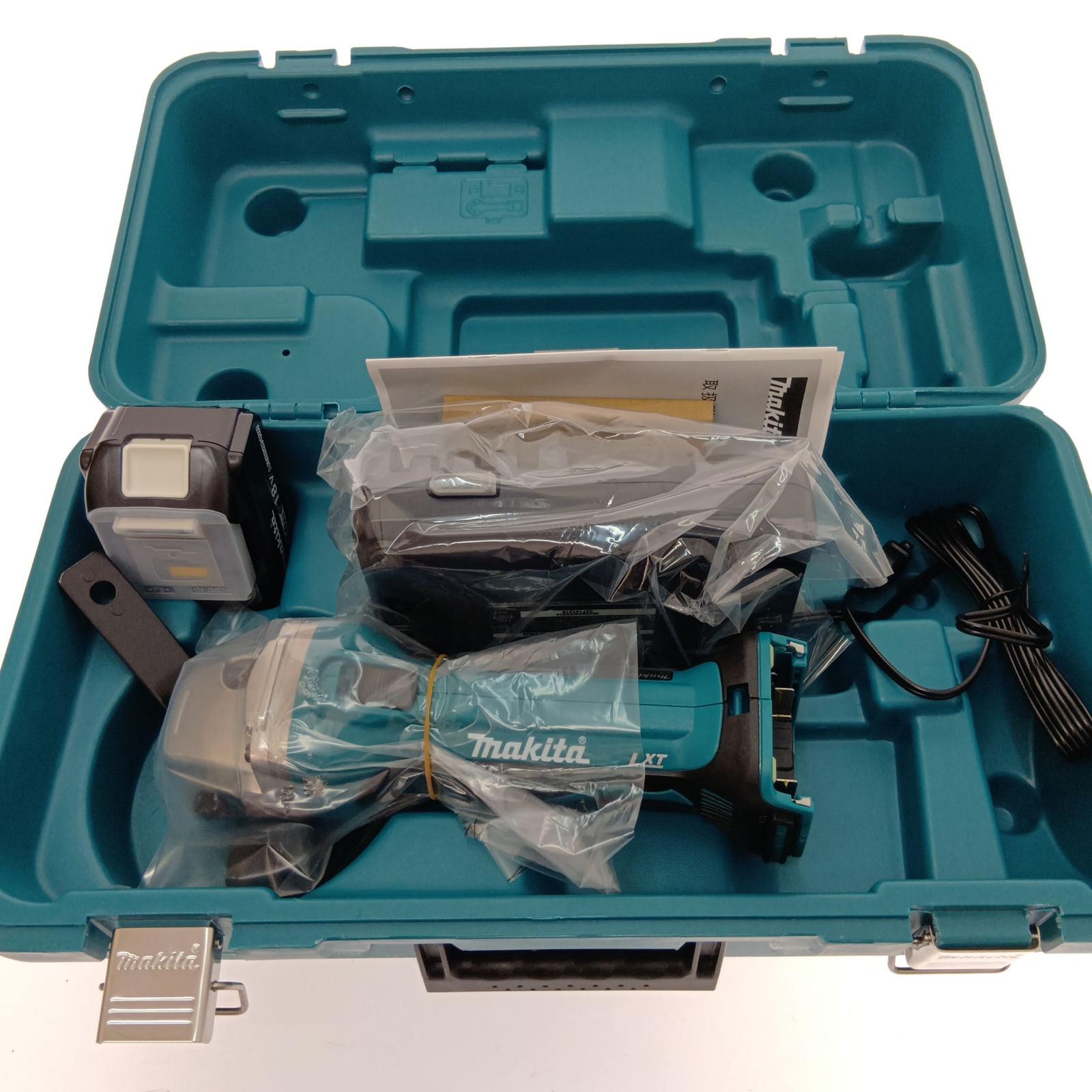 【商品名】中古 MAKITA マキタ 100mm充電式ディスクグラインダ GA402DRG Sランク ◆こちらの商品は「なんでもリサイクル ビッグバン釧路星が浦店 」からの出品です。 質問欄からの質問回答はいたしておりませんので、商品について質問がございましたら、 出品店舗にお電話にてお問い合わせください。 ※「リサイクルビッグバン楽天市場店の出品商品」と「店舗内商品コード（13桁）」をお知らせ下さい。 電話番号：0154-51-3196 【店舗内商品コード】1003102194973 【メーカー】MAKITA/マキタ 【型番】GA402DRG【製造番号】0402943Y 【付属品】純正ケース・取扱説明書・充電器・バッテリー 【ランク】Sランク　中身の確認の為のみに開封した商品、多少の使用（1～2度程）、または店頭展示のみのほぼ新品に近い中古品 【規格・仕様】本製品に付属するバッテリーはPSEマーク（電気用品安全法）適合製品です。 【使用予定配送業者】佐川急便 または 日本郵便　140サイズ　※お客様による配送方法の指定は承っておりません。 【こちらの商品は在庫連動システムを導入し、店頭や他ネットショップと併売を行なっておりますが、タイミングによりシステムの反映が間に合わず欠品となってしまう場合がございます。 売切れの場合は、ご購入をキャンセルさせていただく場合がございます。】 【備考/コメント】 商品確認の為に開封しておりますが、使用された跡が見受けられない状態ですので未使用品での出品とさせて頂きます。 "店頭との併売商品の為記載にない、本体や外箱に細かなキズや汚れ等多少変化する場合がございますのでご了承下さい。 商品画像に関しては出来る限り忠実に表示出来るよう努めておりますが、実際の商品と比較し色味に若干の誤差や光の反射が生じてる場合がありますこと予めご了承ください。" ■状態等は画像をご確認・ご参照下さい。 ■こちらの商品はお客様から買取させていただいた商品であり、人の手を経た商品です。 ■弊社（株式会社オカモト）を装った偽装サイトにご注意ください■ 弊社（株式会社オカモト）の商品画像や文章を無断盗用した『偽装サイト』を確認しておりますが、当店とは一切関係がございませんのでご注意ください。 表示中のWEBページのURLをご確認ください。（弊社からの出品は下記サイトのみとなります。） ■楽天市場　・https://www.rakuten.co.jp/　・https://item.rakuten.co.jp/●●● ■ Yahoo!オークション　■Yahoo!ショッピング ■デジマート　■amazon　■ebay ■メルカリshops　■ラクマ ■なんでもリサイクルビッグバン　公式オンラインストア 【偽装サイトの特徴】 ・オンラインストアのURLが上記以外のもの。 ・弊社の販売価格より、安価で販売されている。 ・銀行振込先名義が個人や外国人名である。 ・事業者の住所の記載はあるが、場所を調べてみるとおかしい。 （弊社は北海道帯広市に所在しており、北海道内の各店舗より商品発送致します。）