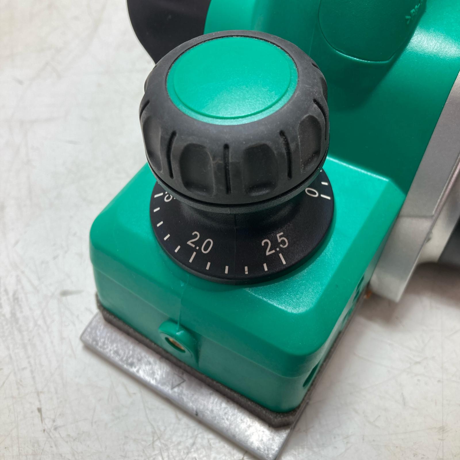 【中古】MAKITA マキタ 82mm カンナ M194 グリーン Bランク