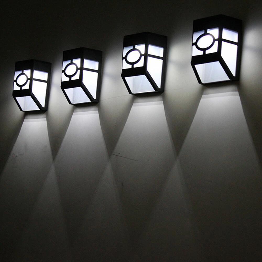 2個セット ソーラーガーデンライト LEDウォールランプ 太陽光パネル充電 フェンスソーラー 屋外ウォールランプ 配線不要 夜間自動点灯 ソーラー 通路 庭園 玄関先 父の日